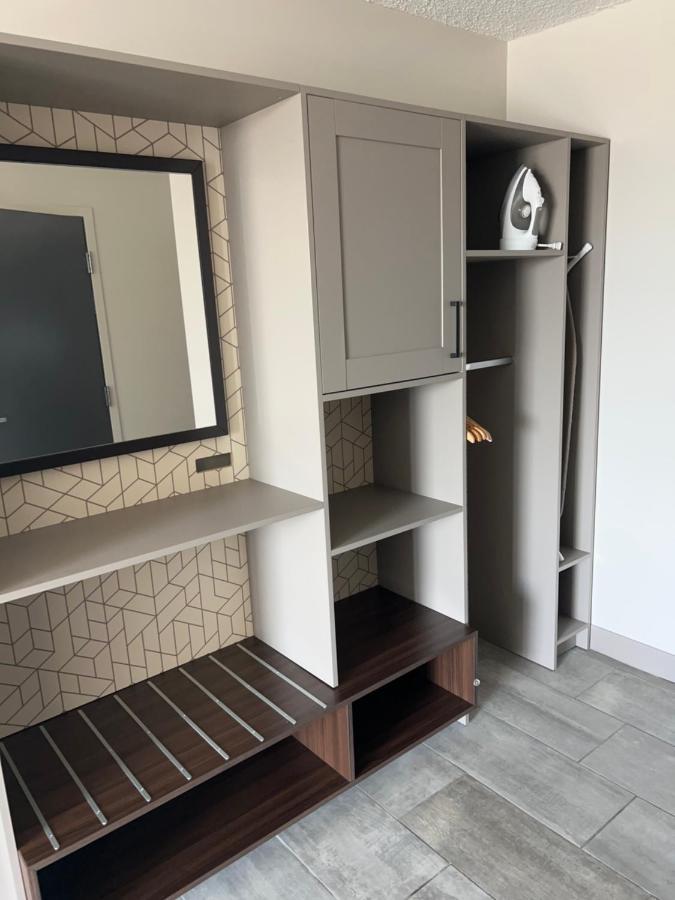 Holiday Inn Chicago Midway Airport S By Ihg Esterno foto